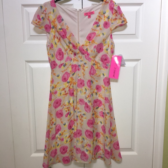 Betsey Johnson Dresses & Skirts - 🆕🎀NEW-BETSEY JOHNSON DRESS WITH ROSES IS NEW🎀